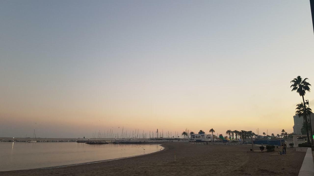 Seafront Luxury Studio In Las Palmeras Hotel Fuengirola Exteriör bild